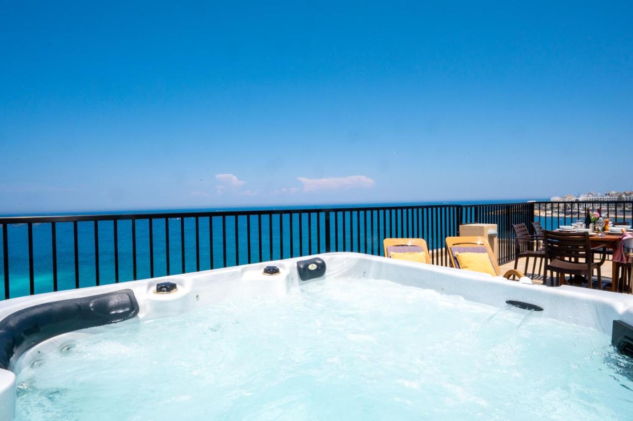 Islet Promenade Seafront Penthouse With Breathtaking Seaviews And Private Hot Tub On The Large Terrace By Getawaysmalta Διαμέρισμα Σεντ Πόλς Μπέι Εξωτερικό φωτογραφία