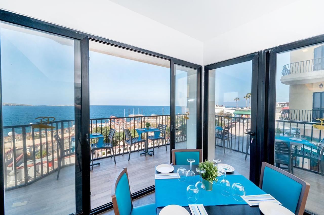 Islet Promenade Seafront Penthouse With Breathtaking Seaviews And Private Hot Tub On The Large Terrace By Getawaysmalta Διαμέρισμα Σεντ Πόλς Μπέι Εξωτερικό φωτογραφία